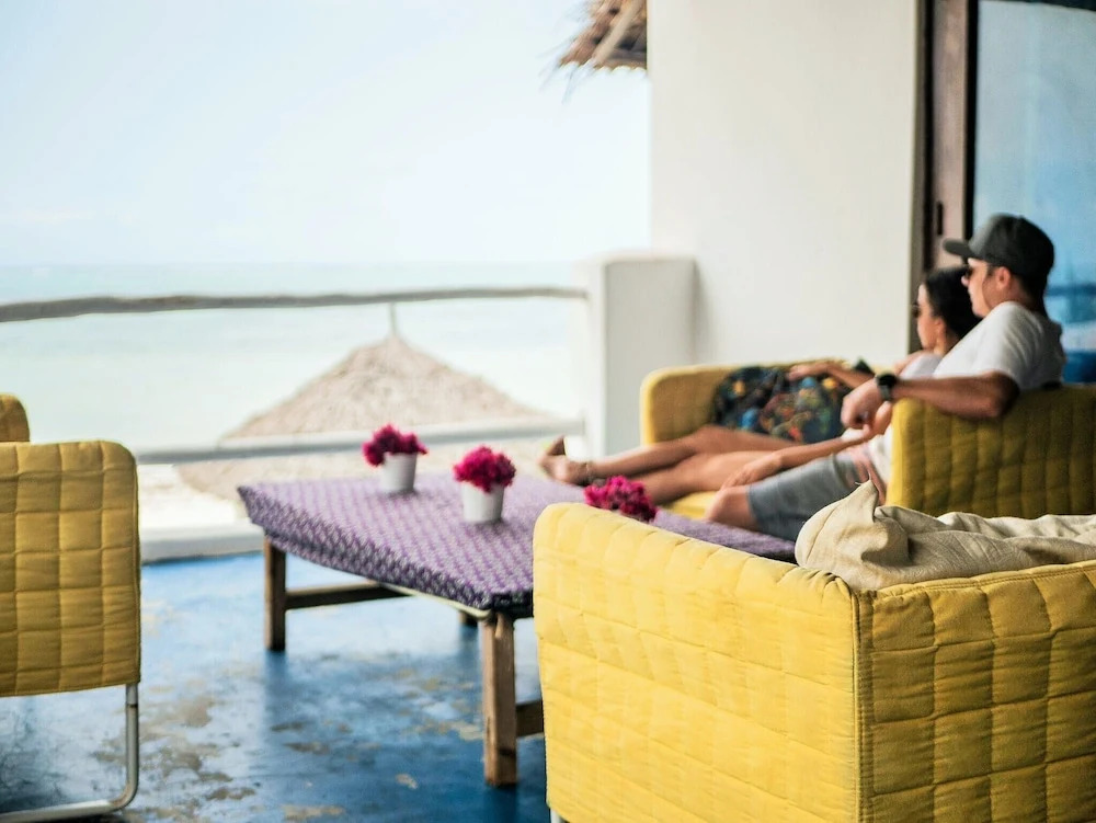 Villa - Right on the Beach, Under the Coconut Trees, Sleeps 10, Pool, Chef