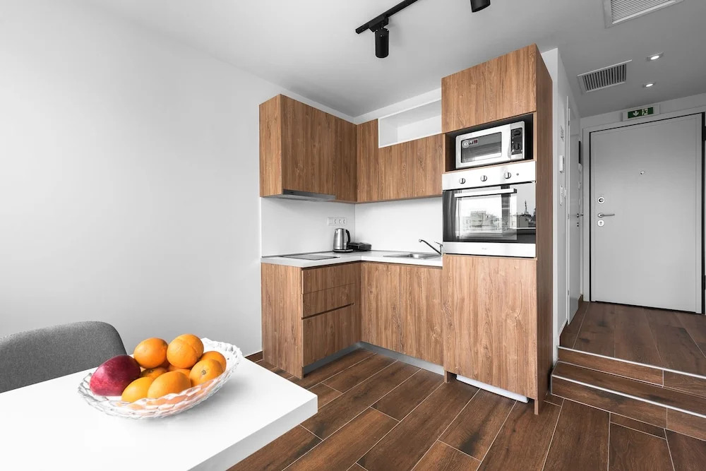 Ultima Suites, Nilie Hospitality MGMT