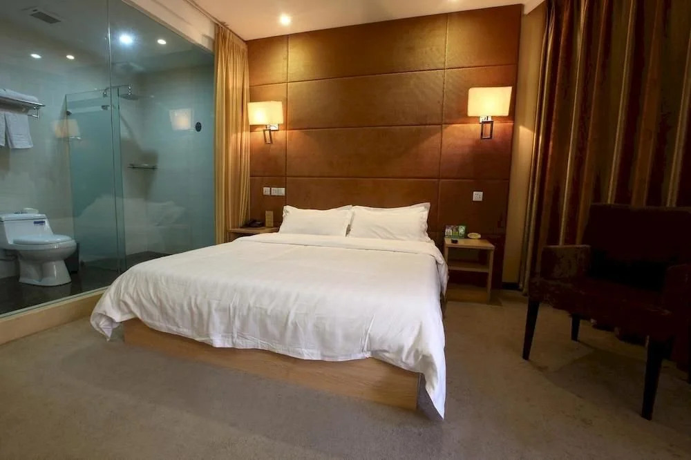 Qingdao Yixin Hotel