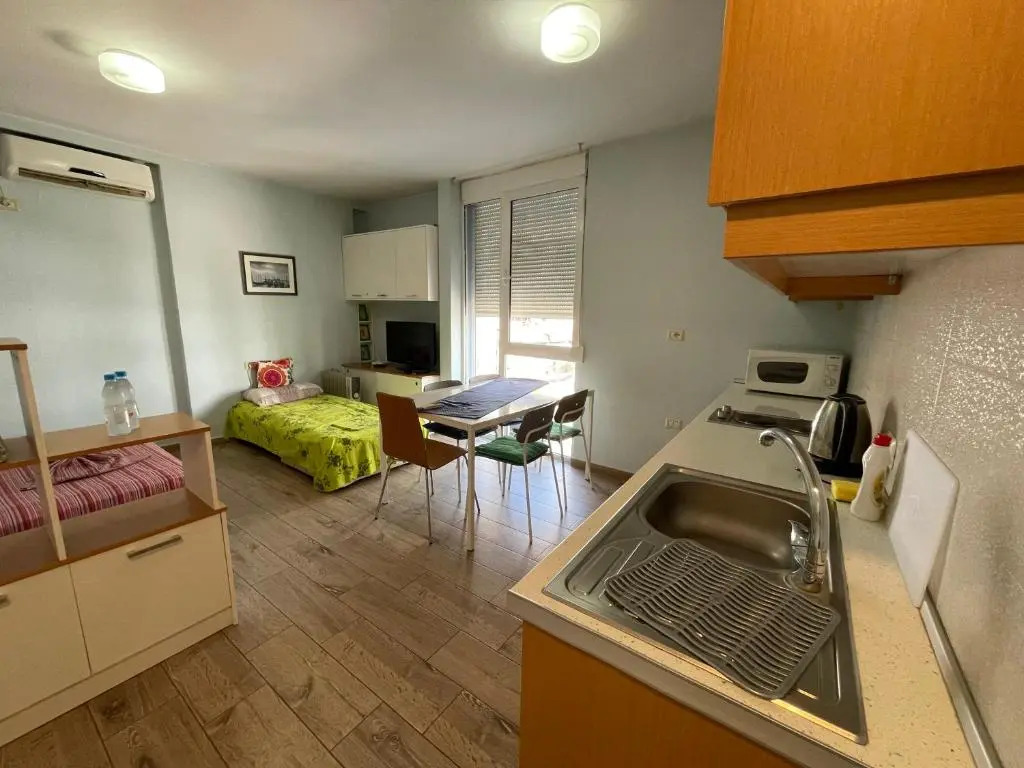 Enjoy Travel Cute Studio Apartment