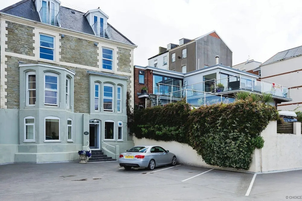 ILFRACOMBE EDEN 2 Bedrooms