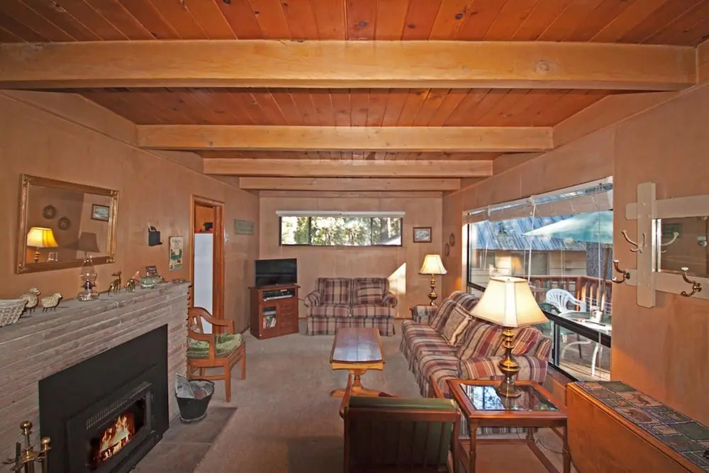 Balsam House - Walk to Lake & Private Beach Area