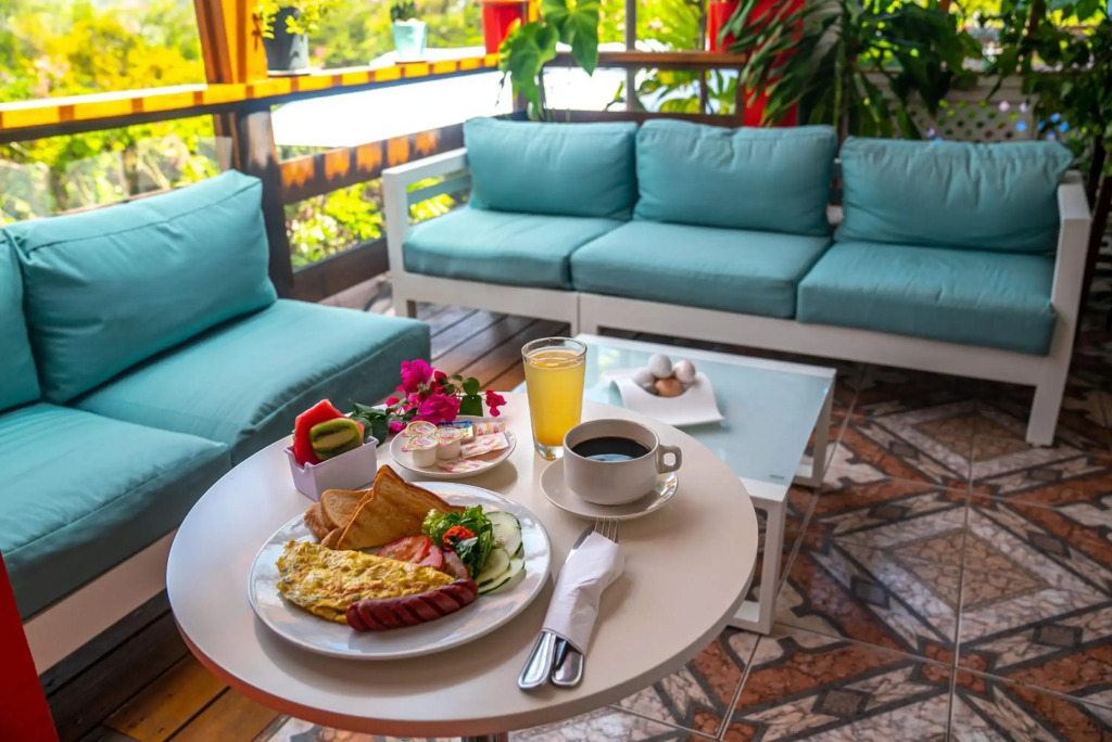 Papaya Inn
