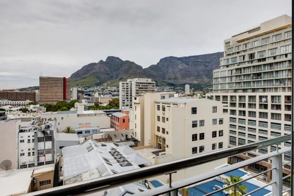 Elegant Modern Apartment near Table Mountain