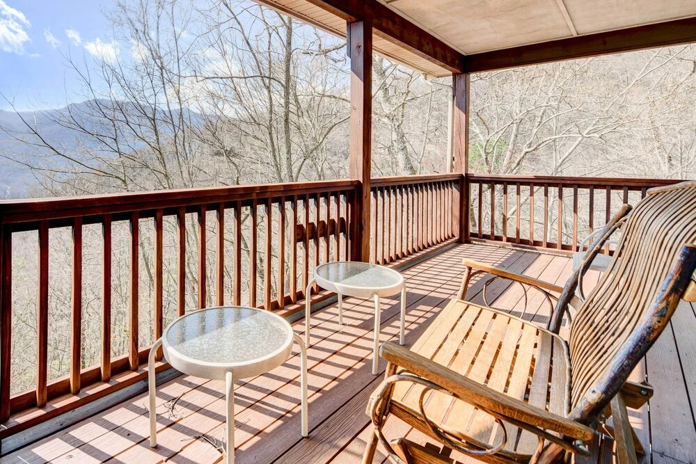 Hot Tub, Decks & More! Serene Maggie Valley Home