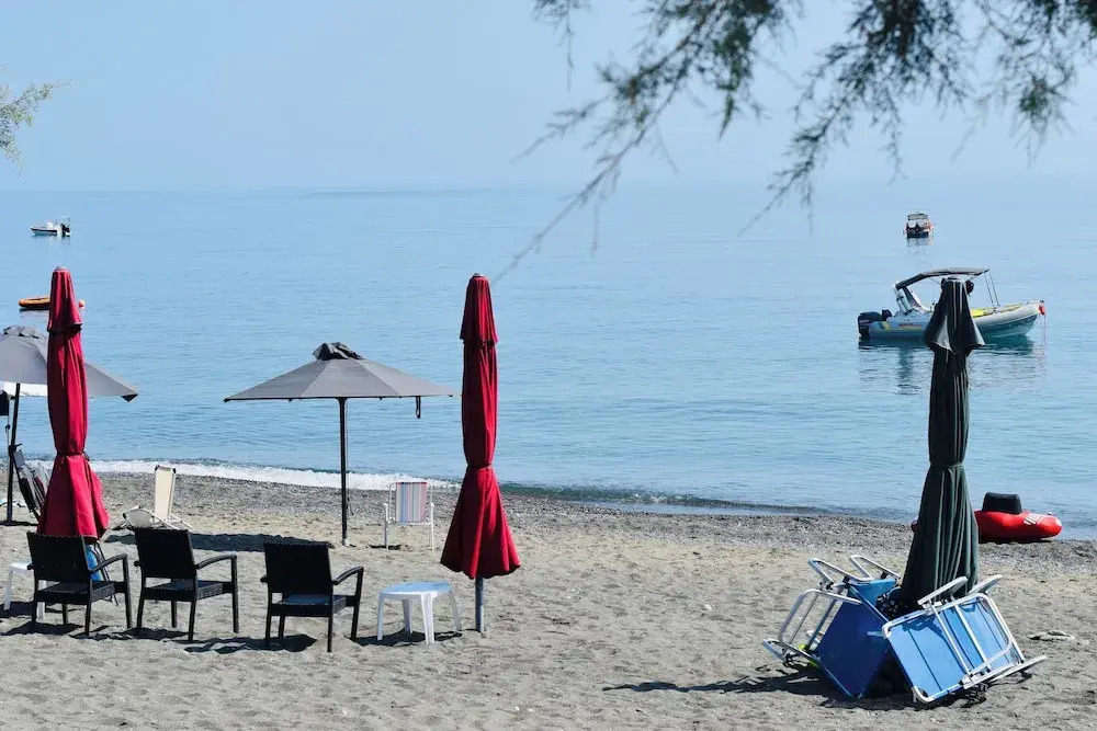 Armonia Beachfront Suites