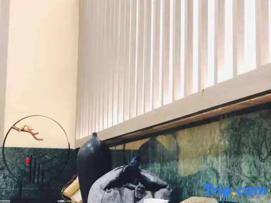 Yancheng Peshi LOFT Hotel (Zhongnan University Town Fortune Port Branch)