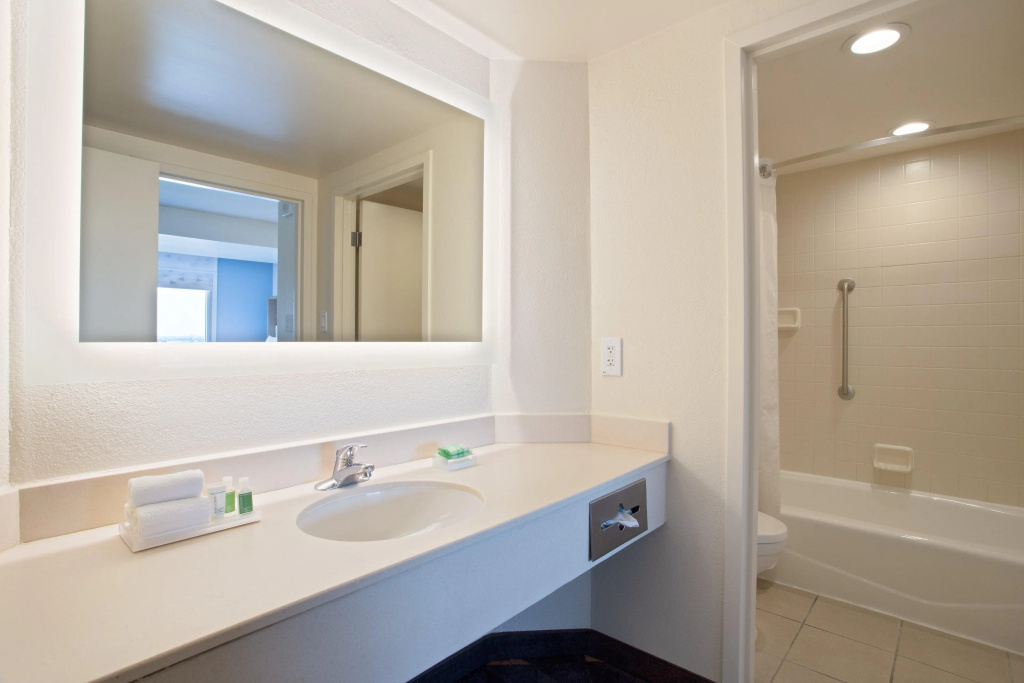 Courtyard by Marriott across Universal Orlando