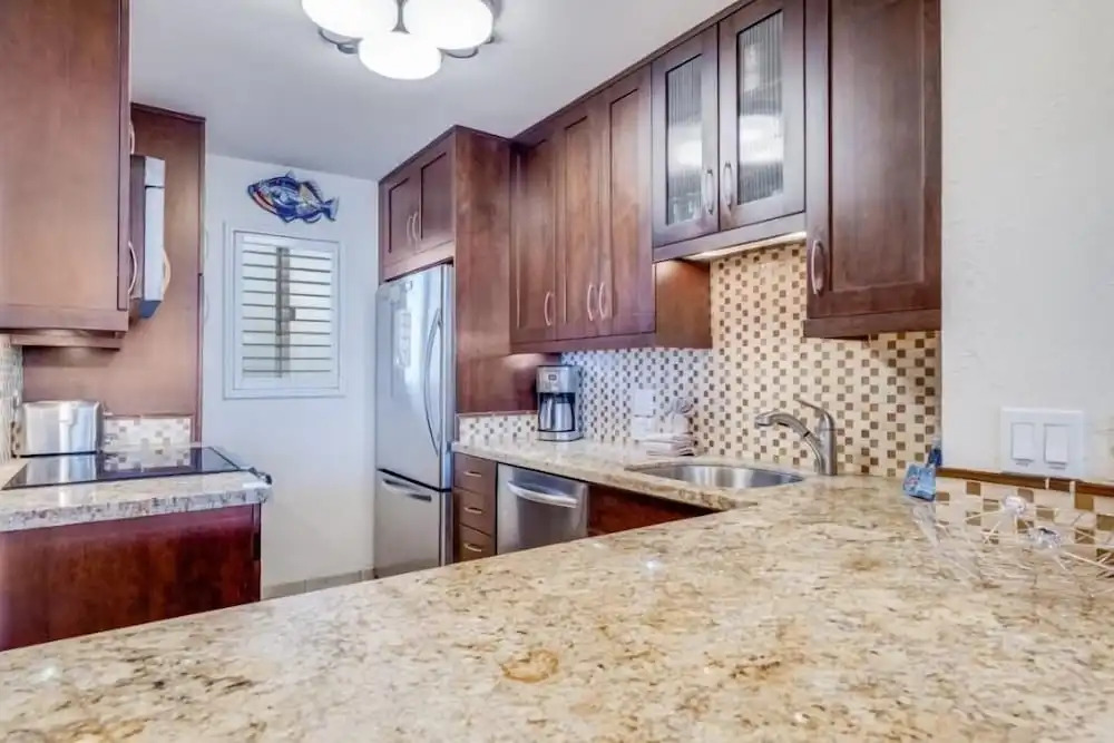 Menehune Shores, #115^ 3 Bedroom Condo by RedAwning