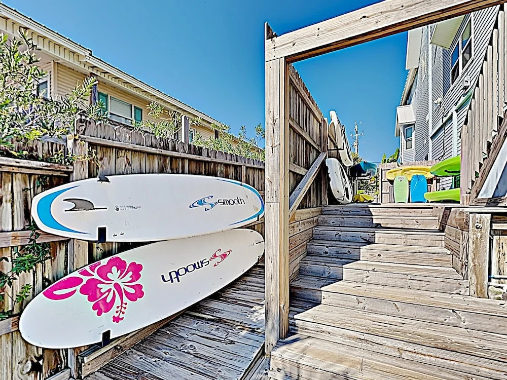 Destin Harbor Waterfront Gem Townhouse 3 Bedrooms 2.5 Bathrooms Townho