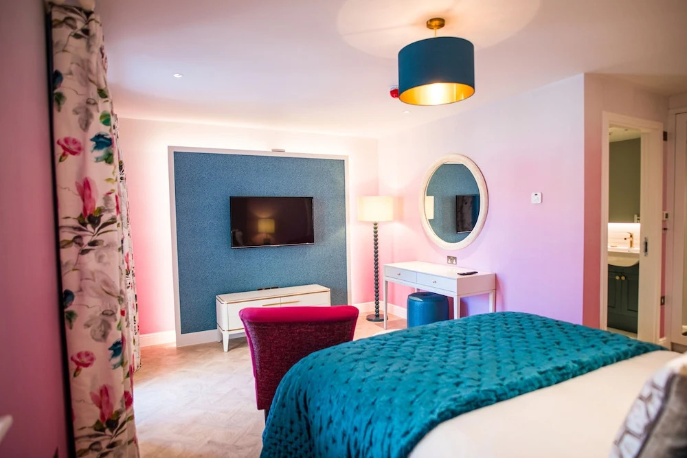 Dewars Restaurant and Rooms