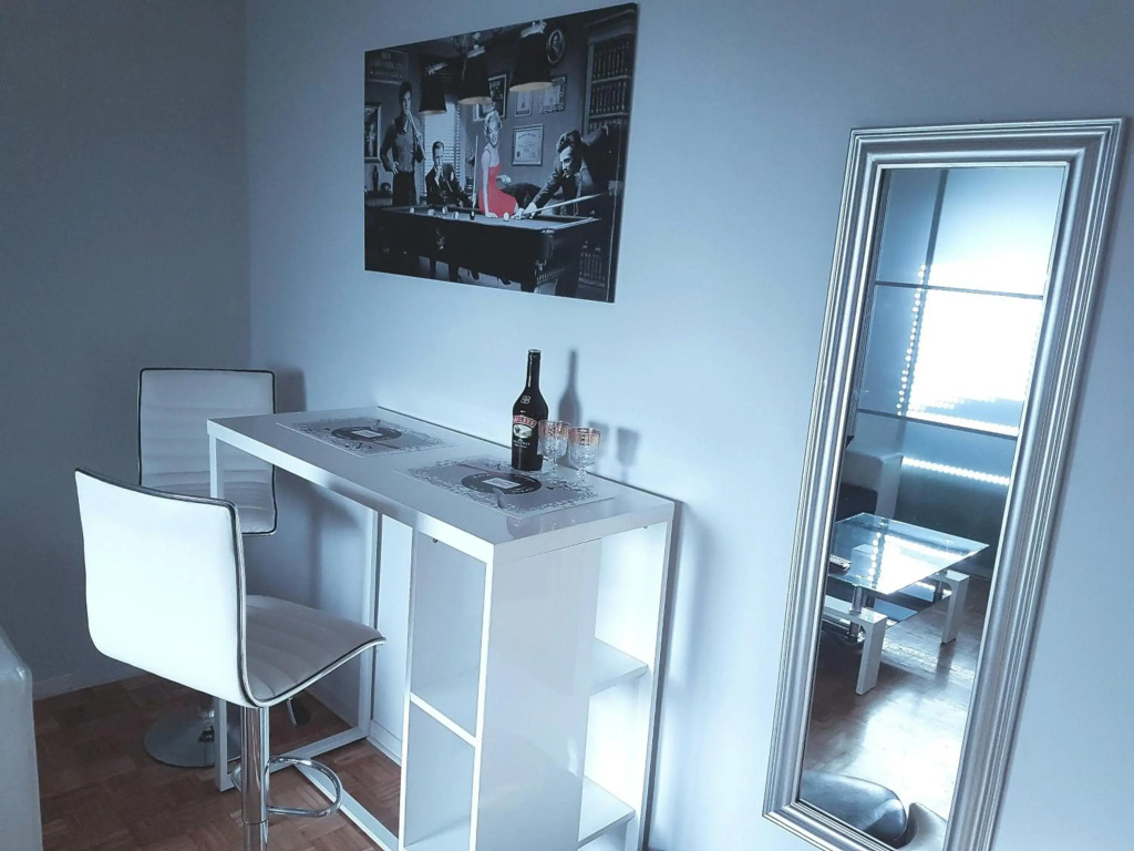 Apartment Arena Silver