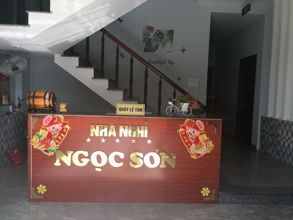 Ngoc Son by OYO Rooms