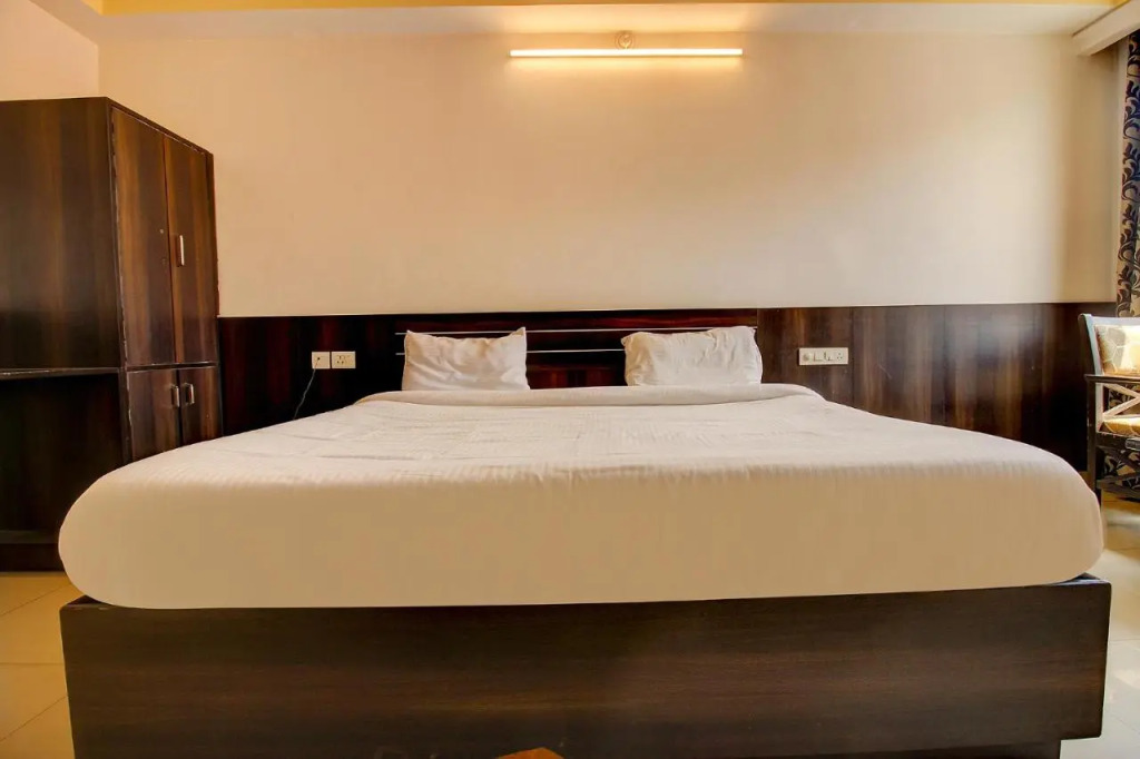 FabHotel PS Grand