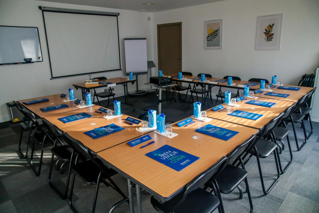 Campanile Montargis - Amilly