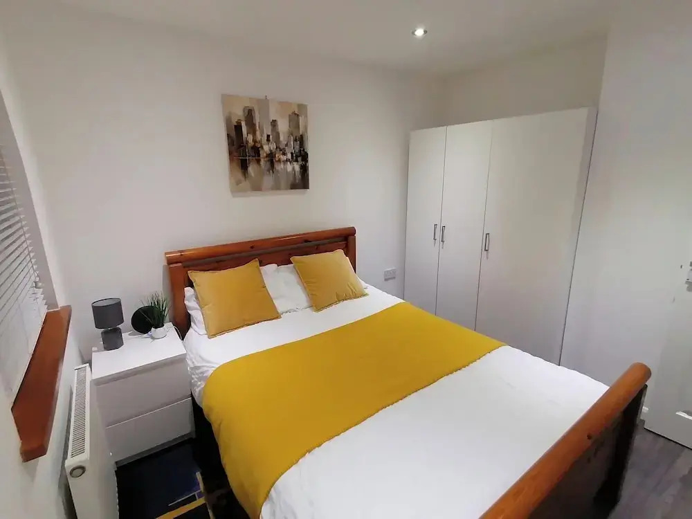 1-bed Apartment Near Coventry Hospital