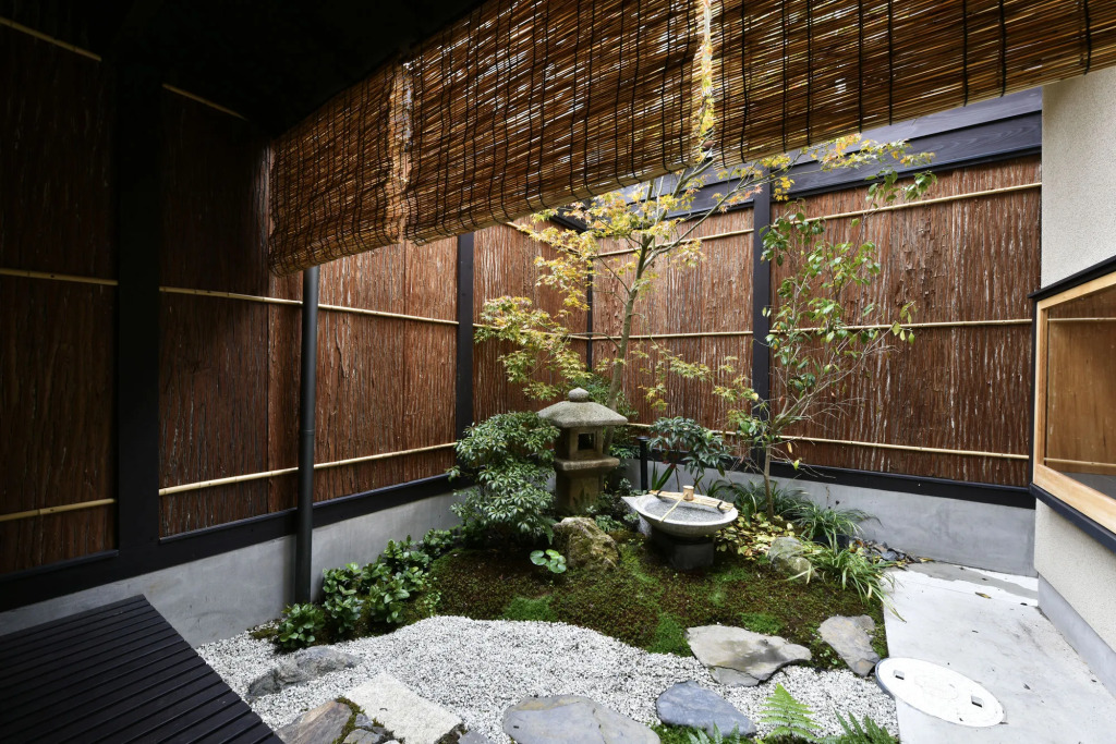 Kuraya Kamigojo-cho