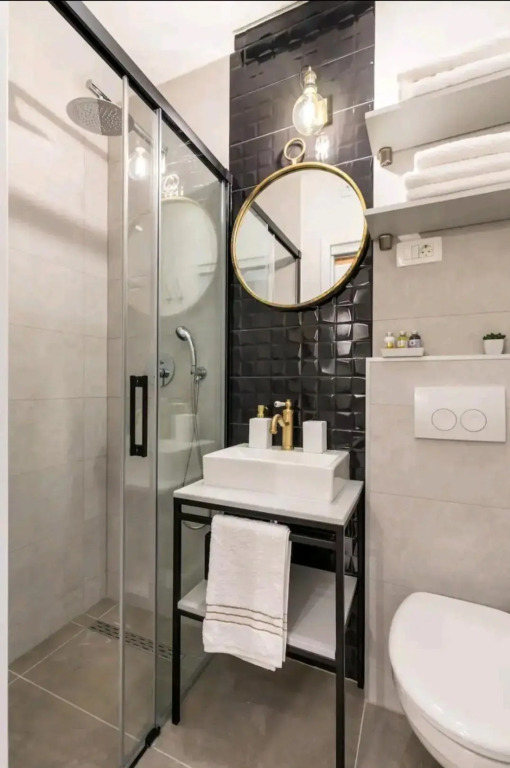 Old town vibes for 2, luxury room with sea view