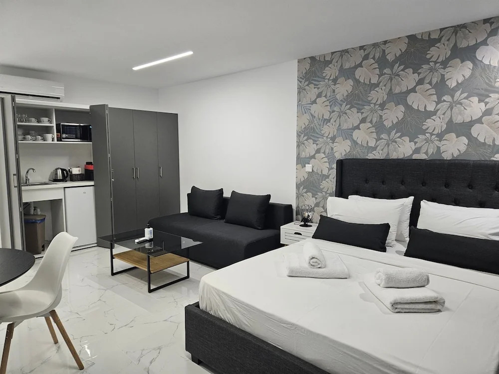 Nikis 20 Suites