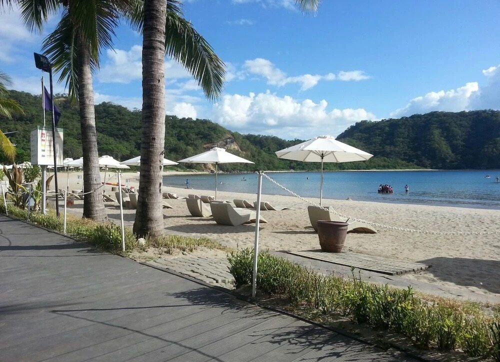 Dr Calayan's 2BR Condo at Pico De Loro