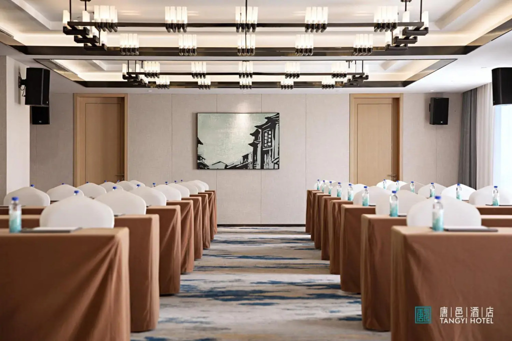 Zhuhai Tangyi Hotel