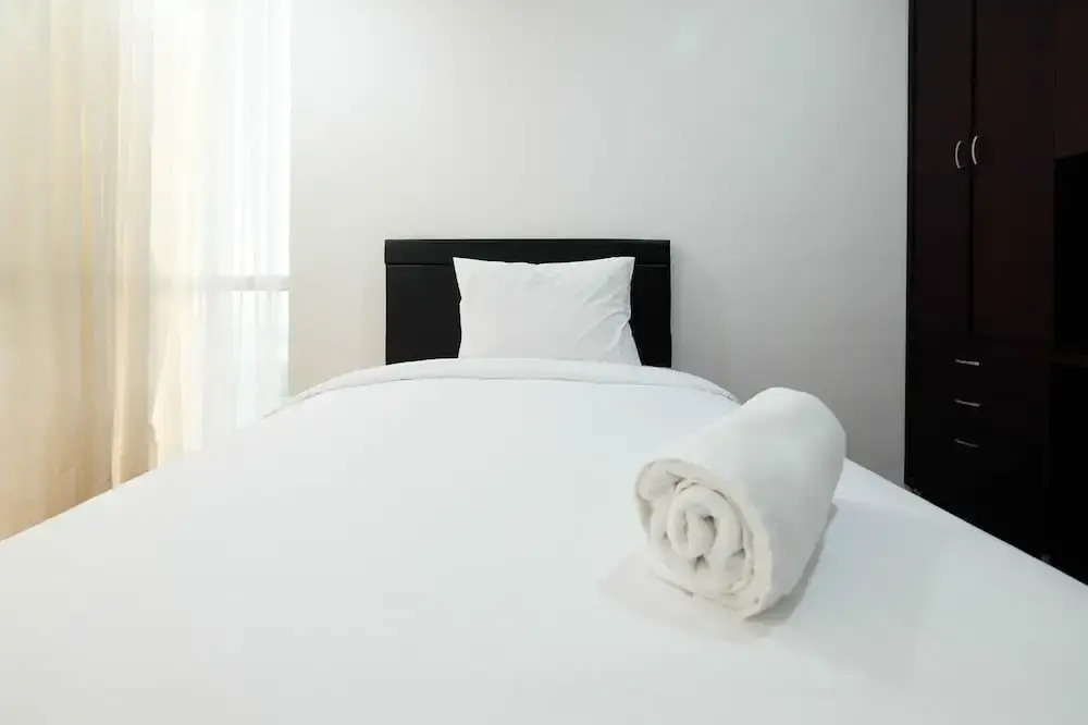Luxurious Furnished 2BR Kemang Village Apartment By Travelio