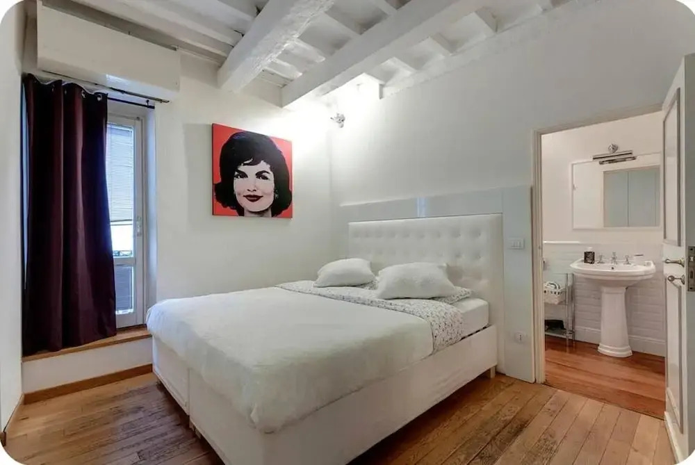 Central and Prime Apartment Near Duomo