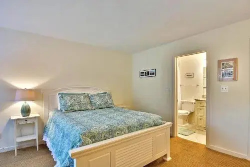 4585 Parkside Villa by Akers Ellis Rentals