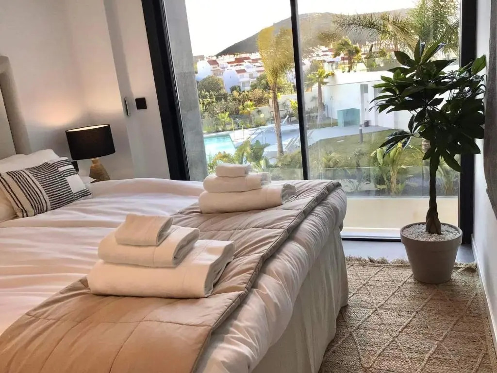 The View Luxury Vacation Apartment 5