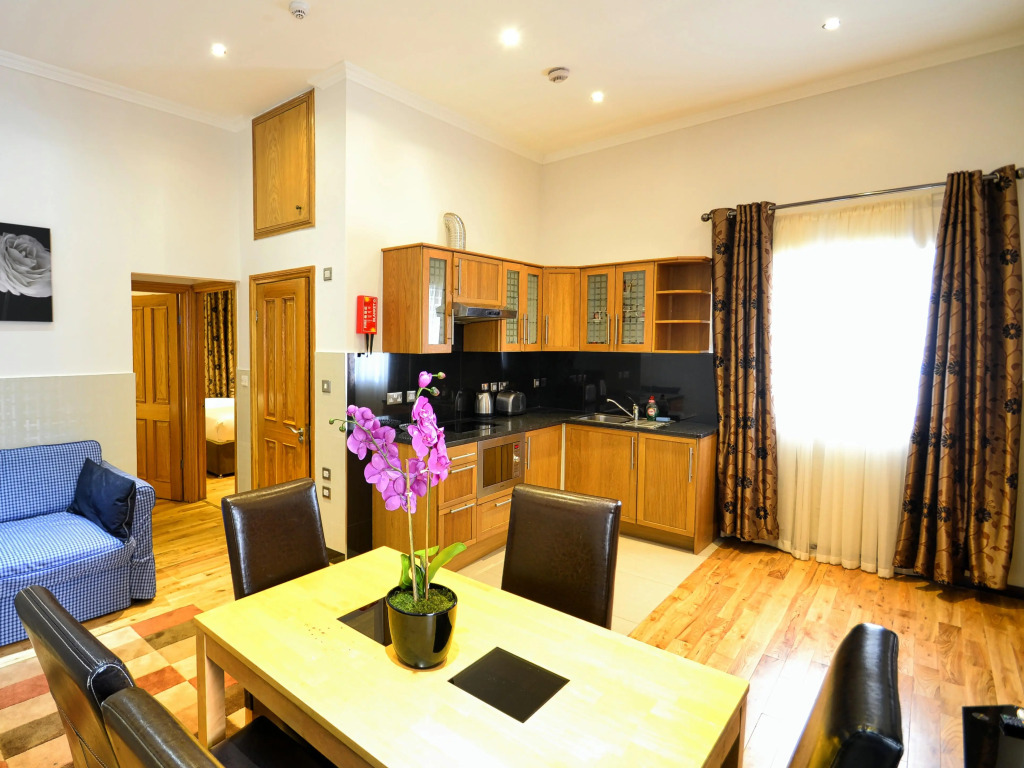 Hyde Park Apartments 8 Craven Hill
