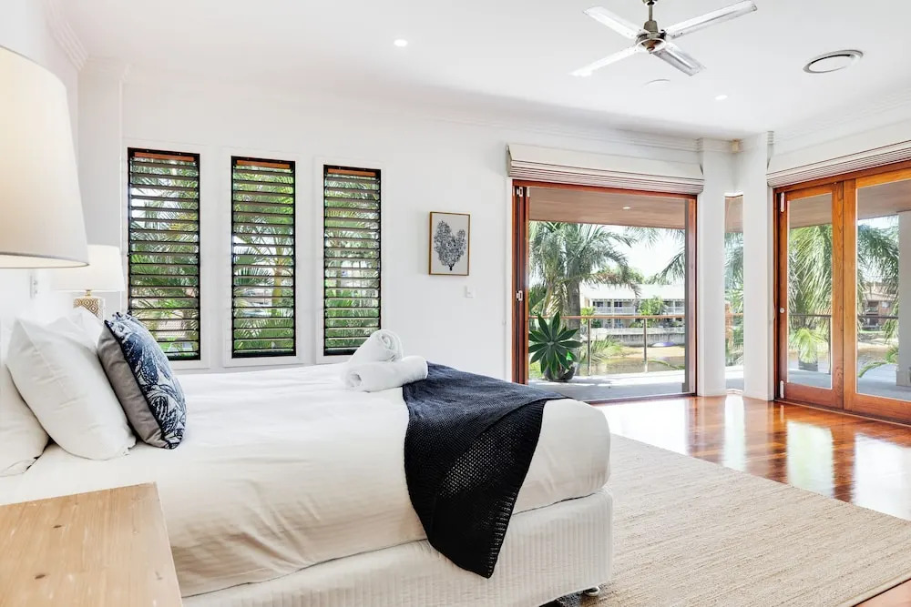 Lux Tropical Haven Mooloolaba Moonda5