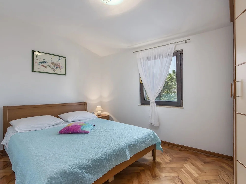 Nice Summer House With sea View, Jacuzzi, Private Garden
