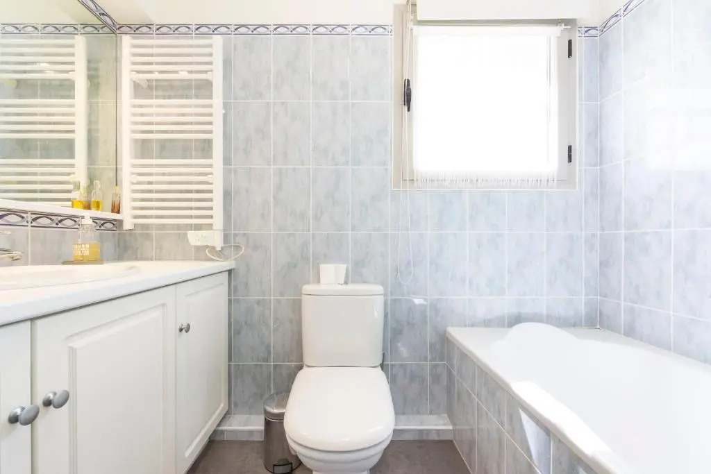 BNB RENTING 2 bedrooms near the beach 300 meters