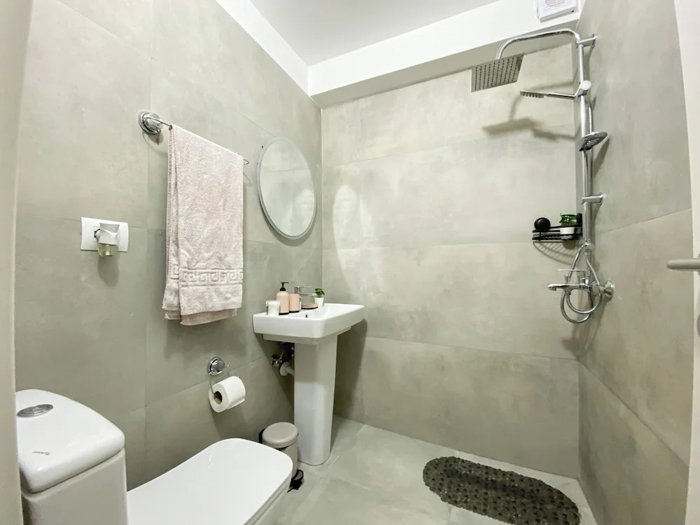 Room in Apartment - Three Doors Apartments, Papaya 1-bedroom Apartment