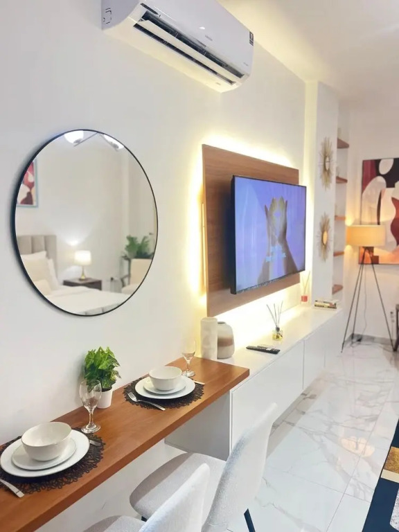 Peravi Suites at The Essence