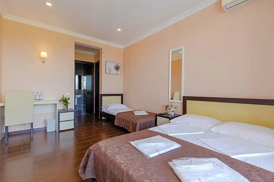 GNS Hotel
