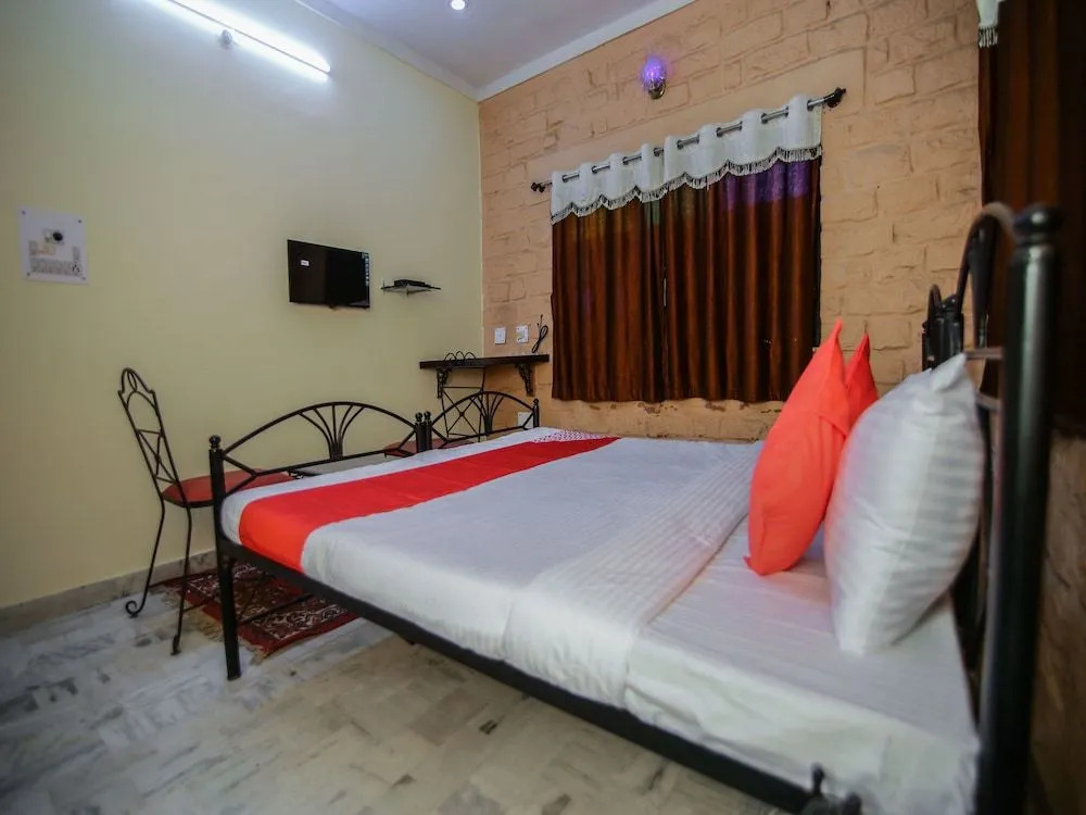 OYO 16799 Shikargarh Palace Resorts