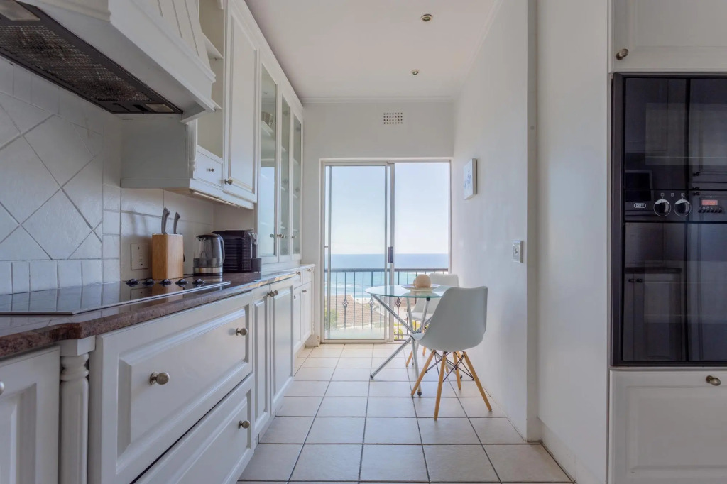 Casa Blanca - Camps Bay