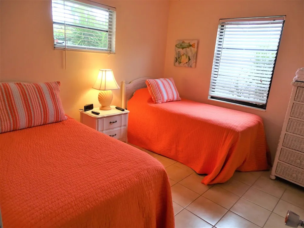 Aloha Kai - Unit 28 2 Bedrooms 2 Bathrooms Apts