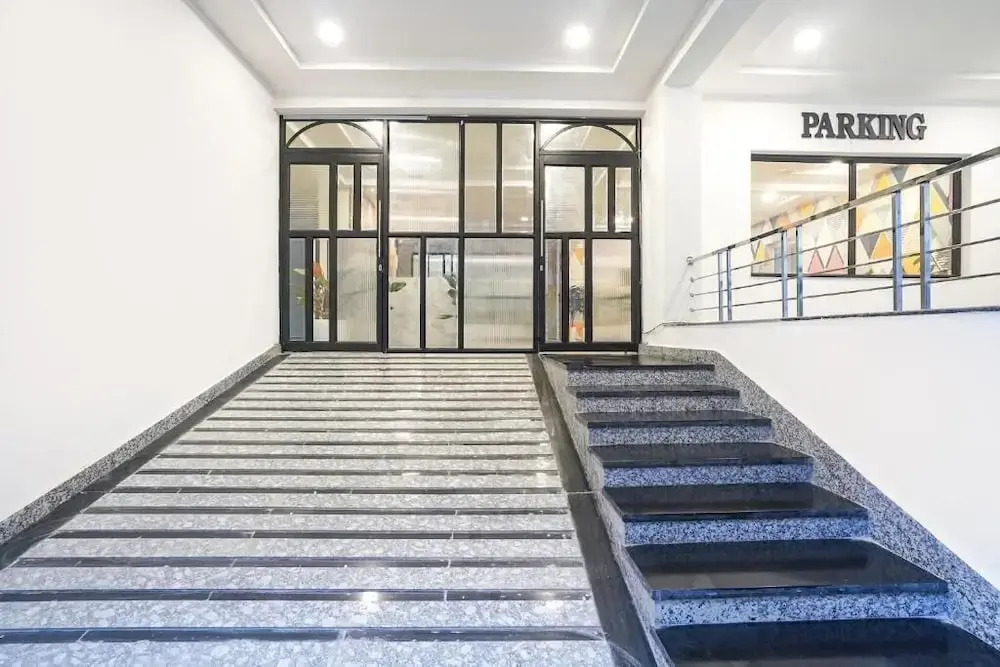 Hotel Urban Prime Near Hi-tech City