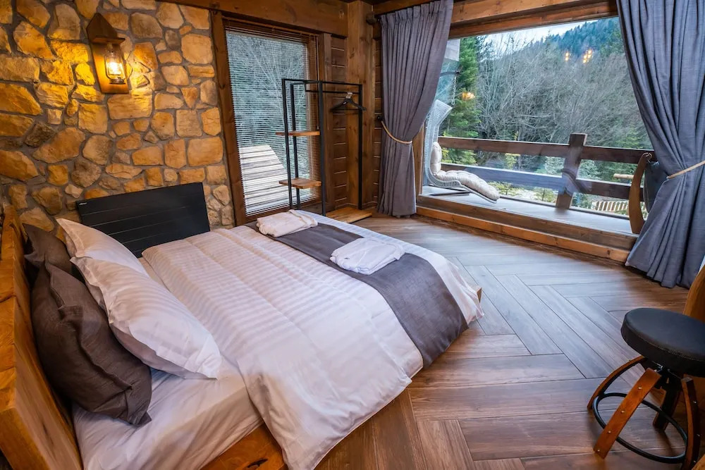 Bİ ABANT MASALI VİLLAGE HOTEL