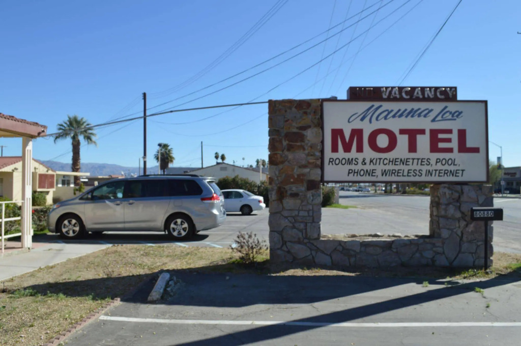 Mauna Loa Motel