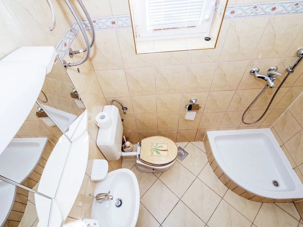 Spacious Ground Floor Apartment With Private Covered Terrace, Near the Sea
