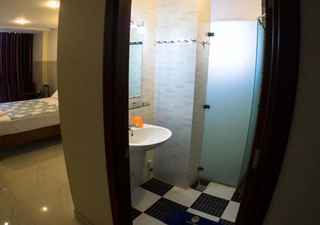 SaiGon CoZy Hotel "241 Pham Ngu Lao Street