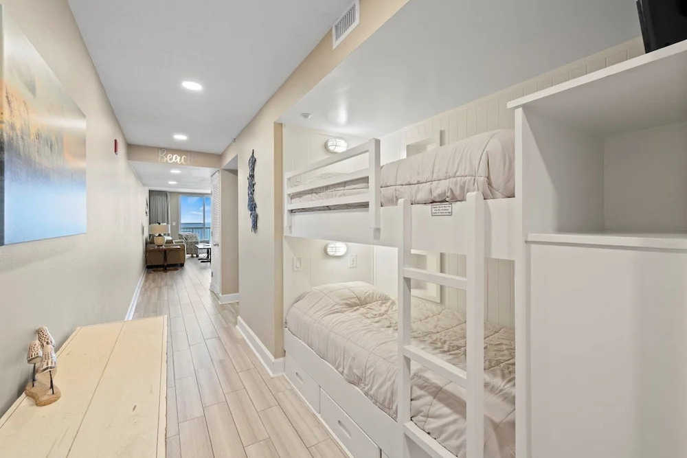Pelican Beach 1108 1 Bedroom Condo by Pelican Beach Management