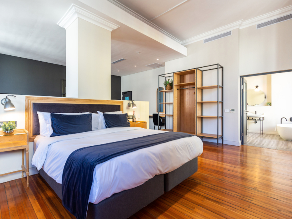 Old Bank Hotel - Lion Roars Hotels & Lodges