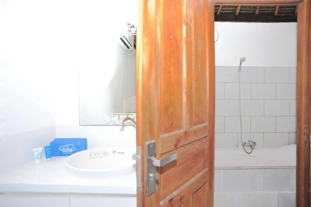 Airy Jimbaran Puri Gading Bandung Bali