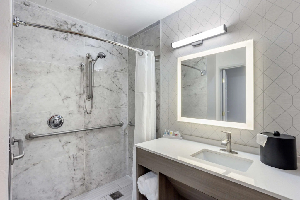 Comfort Inn & Suites Voorhees-Mt Laurel