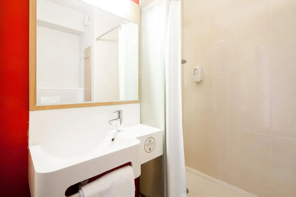 B&B HOTEL Reims Bezannes