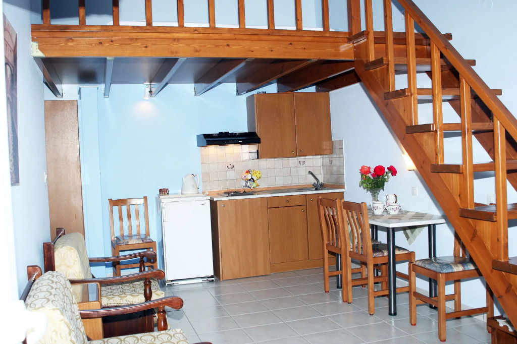 Vlycha Beach Studios & Apartments